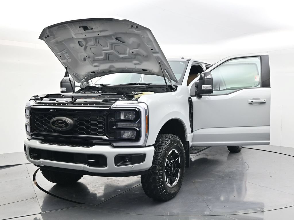 Used 2026 Ford F250 Lariat w/ Tremor Off-Road Package AWD/4WD image 57