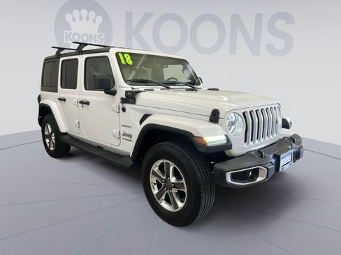 Used 2018 Jeep Wrangler Unlimited Sahara image 8