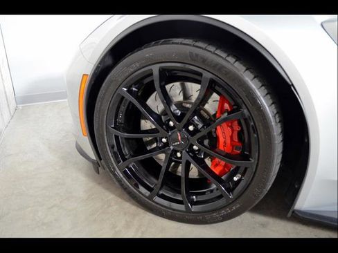 Used 2019 Chevrolet Corvette Grand Sport w/ Grand Sport Heritage Package RWD image 16