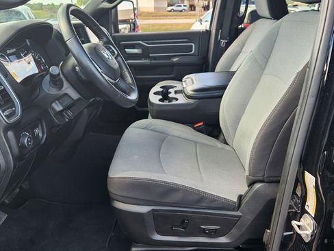 Used 2024 RAM 2500 Big Horn w/ Bed Utility Group image 7