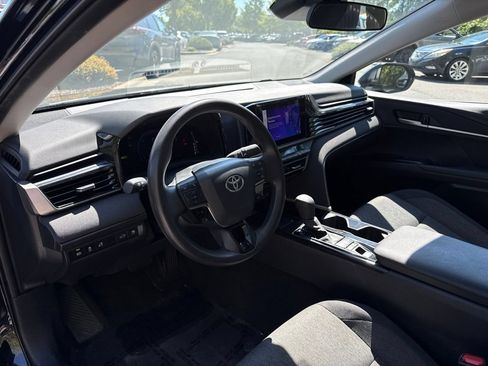 Used 2025 Toyota Camry LE FWD image 17