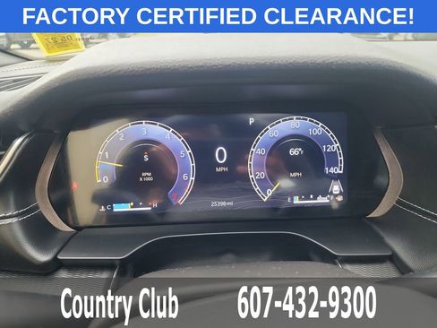 Used 2024 Jeep Grand Cherokee L Altitude AWD/4WD image 21