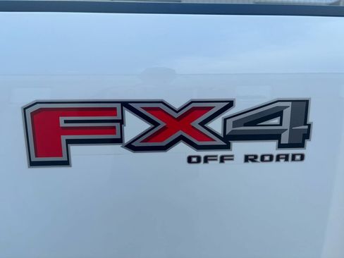Used 2023 Ford F250 XL w/ XL Off-Road Package AWD/4WD image 10