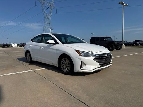 Used 2019 Hyundai Elantra SEL FWD image 1
