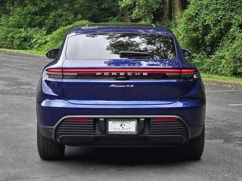 Used 2025 Porsche Macan 4S Electric w/ Premium Package AWD/4WD image 5