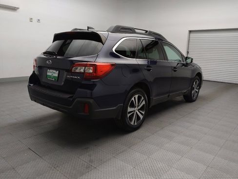 Used 2018 Subaru Outback 2.5i Limited image 9
