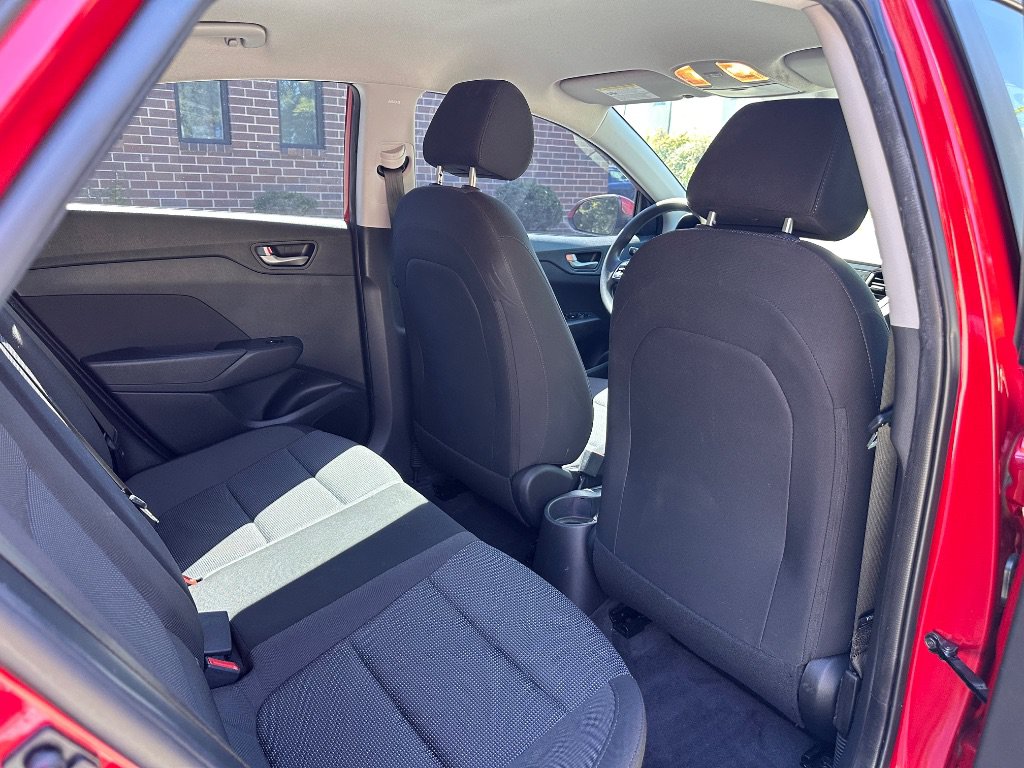 Used 2022 Hyundai Accent SE FWD image 20