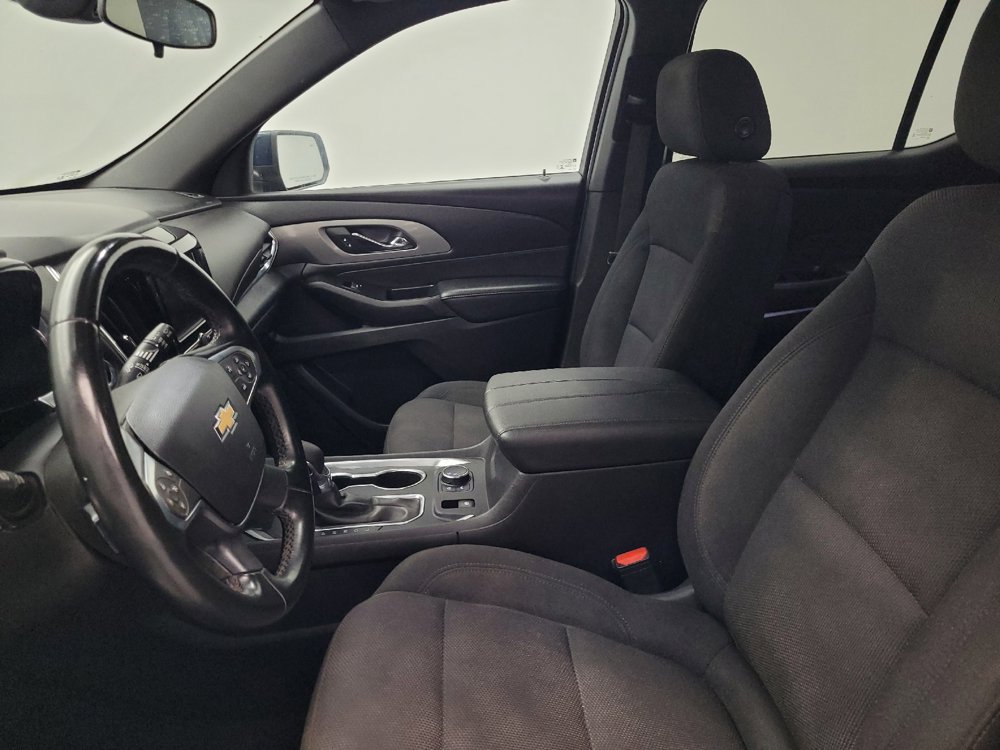 Used 2023 Chevrolet Traverse LT FWD image 17