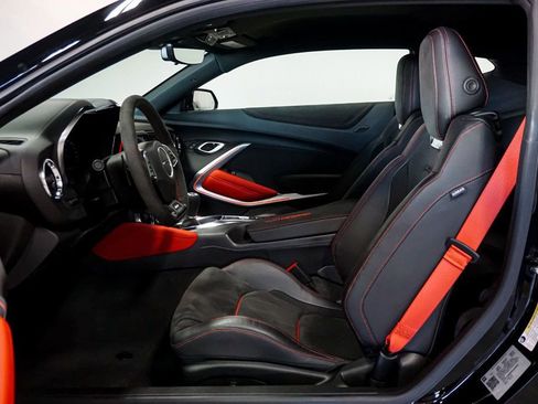 Used 2023 Chevrolet Camaro ZL1 image 8