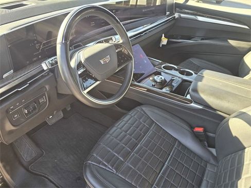 Used 2025 Cadillac Escalade Sport Platinum image 23