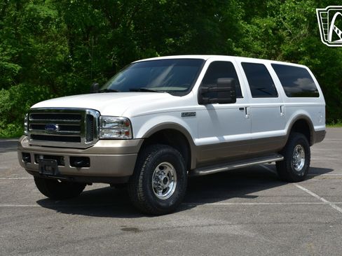 Used 2005 Ford Excursion Eddie Bauer image 9