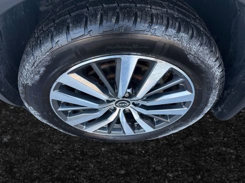 Used 2022 Nissan Pathfinder Platinum w/ Cargo Package image 21