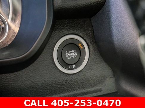 Used 2022 RAM 1500 Big Horn AWD/4WD image 49