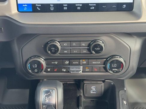 New 2025 Ford Bronco Outer Banks image 9