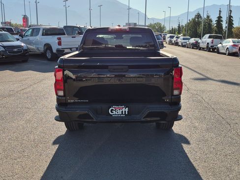 Used 2023 Chevrolet Colorado LT AWD/4WD image 4
