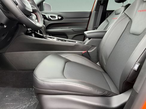 New 2026 Jeep Compass Trailhawk w/ Sun, Sound & Navigation Group image 18