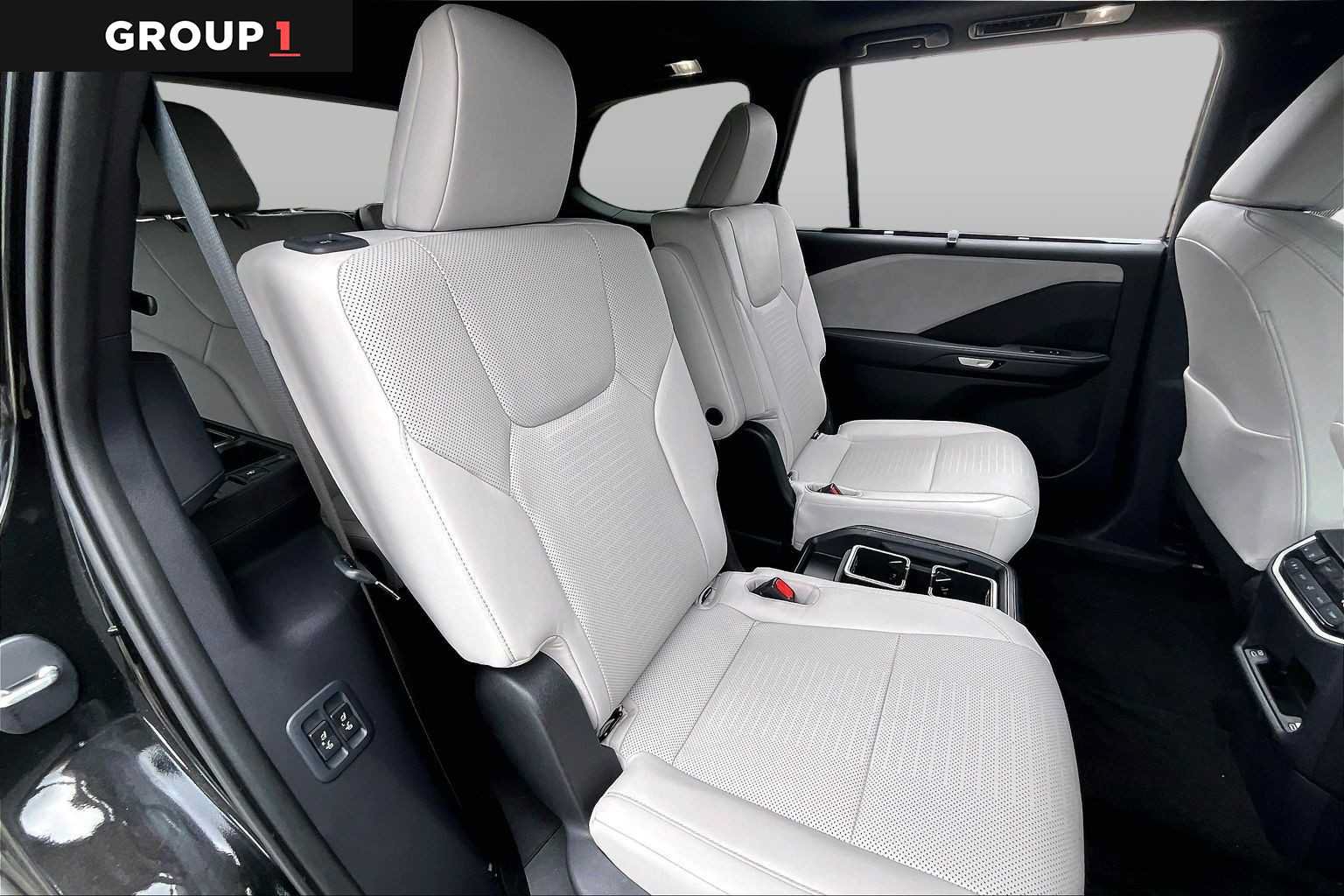 Used 2026 Lexus TX 350 AWD w/ Technology Package image 17