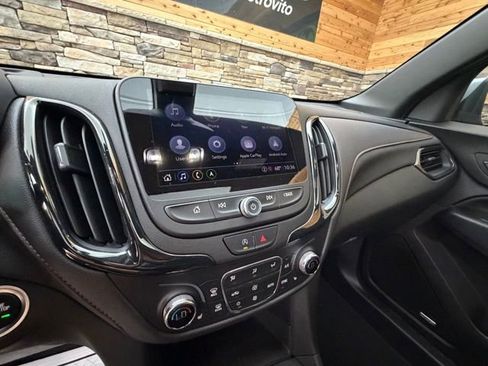Used 2023 Chevrolet Equinox RS w/ RS Leather Package AWD/4WD image 21