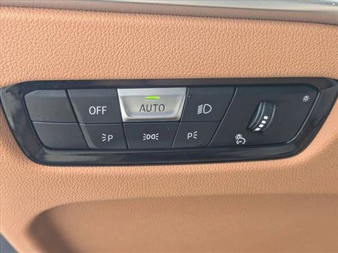 Used 2025 BMW 330i Sedan RWD image 13