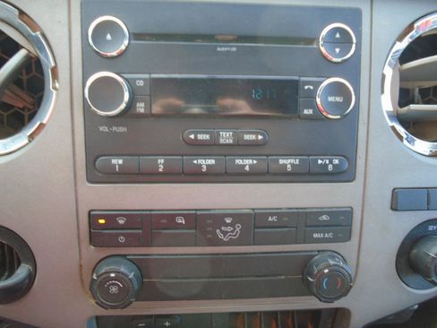 Used 2013 Ford F250 4x4 Crew Cab Super Duty image 11