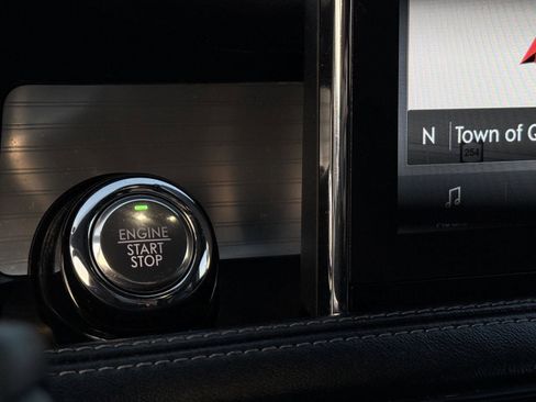 Used 2021 Lincoln Corsair AWD w/ Premium Package image 17