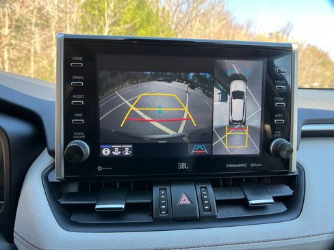 Used 2022 Toyota RAV4 Limited AWD/4WD image 18