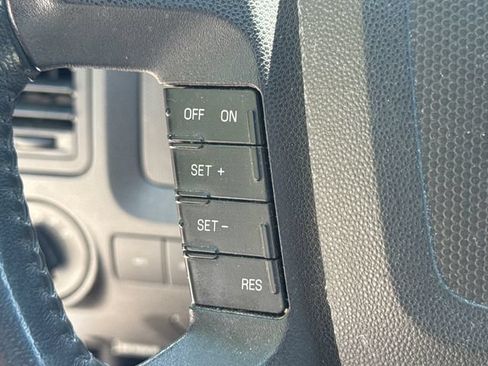 Used 2011 Ford Escape XLT w/ 201A Rapid Spec Order Code FWD image 25