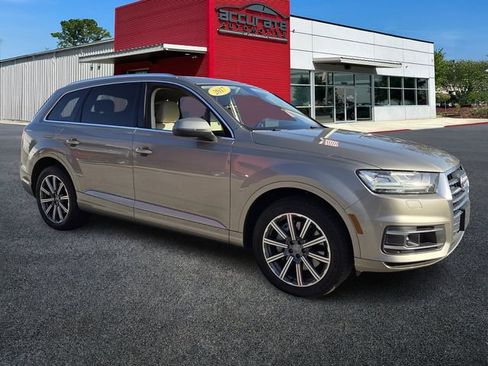 Used 2017 Audi Q7 3.0T Prestige image 7