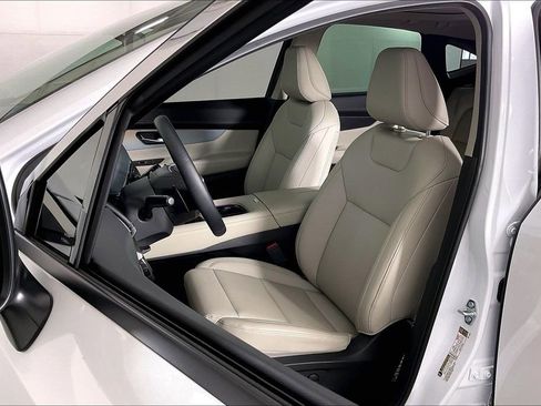 Certified 2025 Nissan Murano SL AWD/4WD image 35