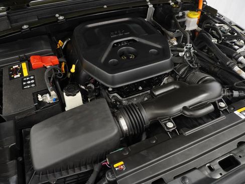 Certified 2023 Jeep Wrangler Unlimited w/ Sun & Screen Package AWD/4WD image 52