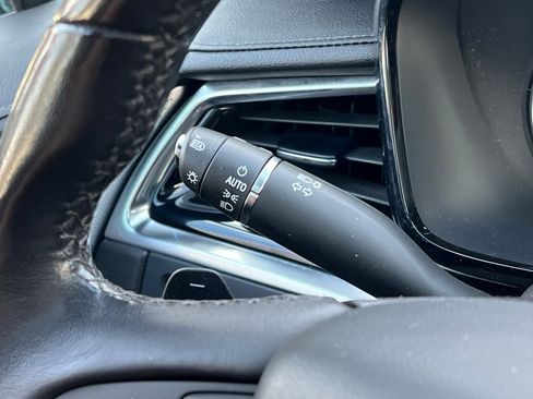 Used 2023 Cadillac XT6 Premium Luxury image 38