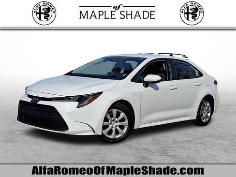 Used 2024 Toyota Corolla LE image 1