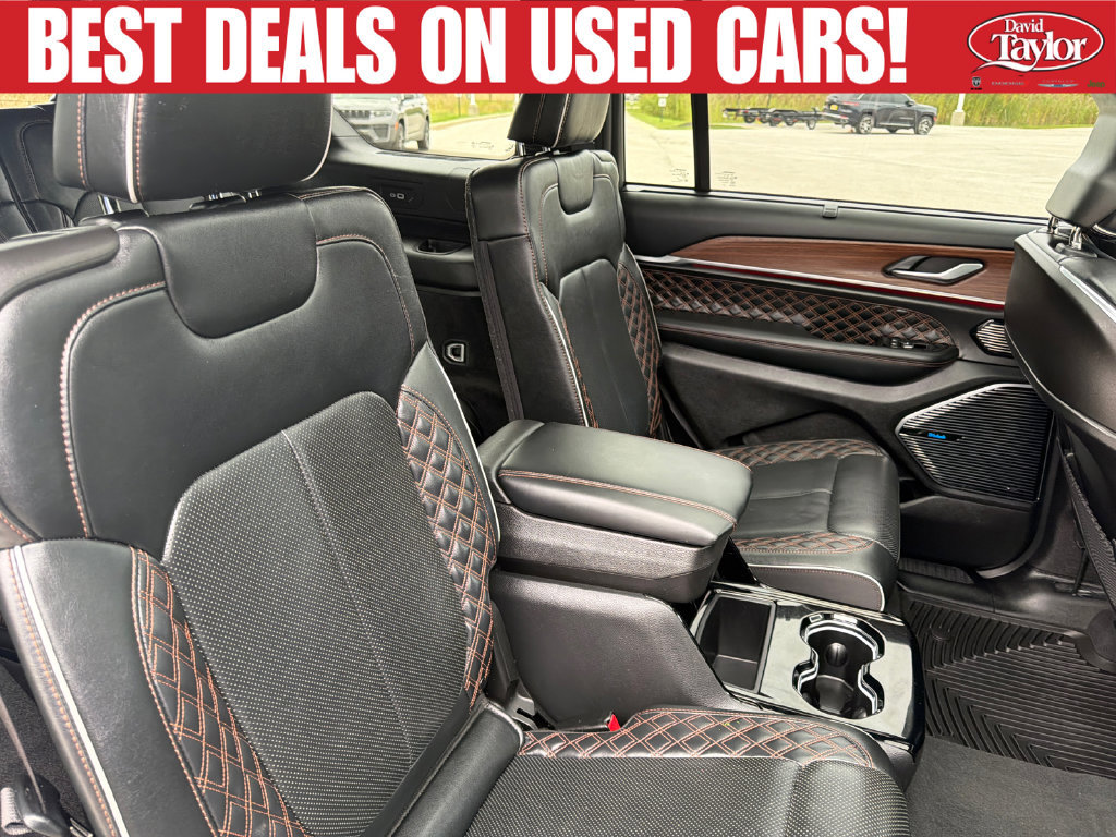 Used 2024 Jeep Grand Cherokee L Summit w/ Advanced Protech Group IV AWD/4WD image 35