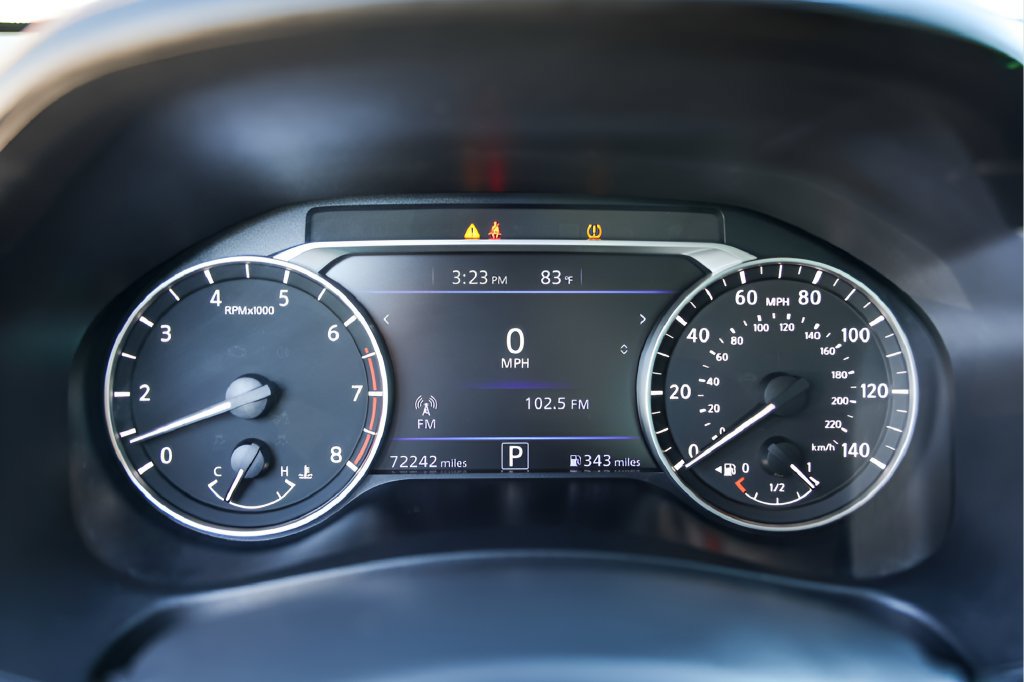 Used 2020 Nissan Altima 2.5 SR FWD image 12