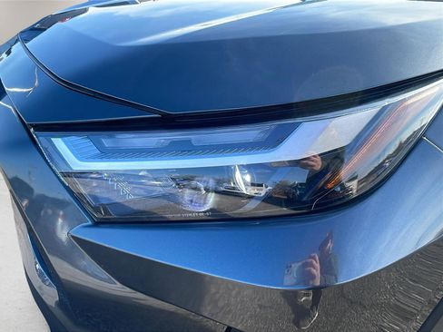 Used 2023 Toyota RAV4 XLE Premium image 9