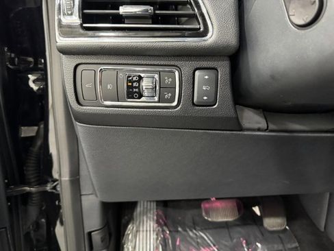 Used 2023 Lincoln Navigator Reserve image 28