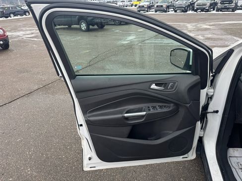 Used 2014 Ford Escape SE image 15