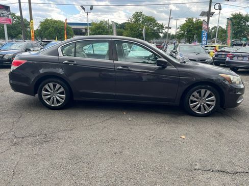 Used 2011 Honda Accord EX-L image 5
