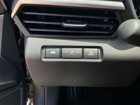 New 2026 Nissan Altima 2.5 SV FWD image 21