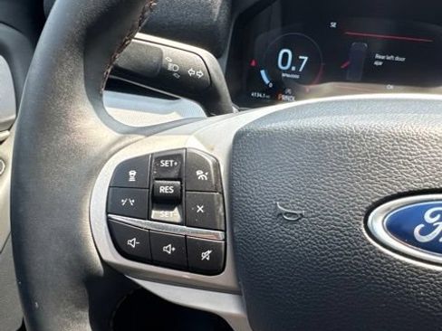 Used 2026 Ford Explorer Active w/ Active Comfort Package AWD/4WD image 24