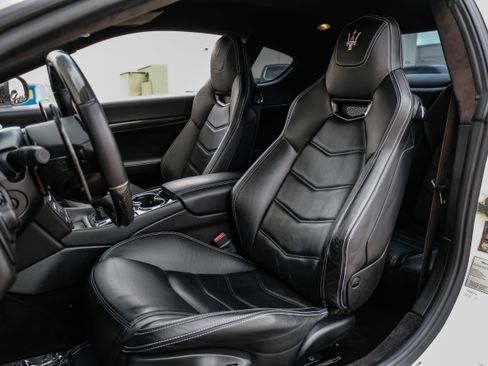 Used 2015 Maserati GranTurismo Sport RWD image 30