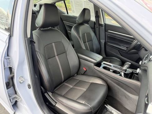 Used 2024 Nissan Altima 2.5 SR image 36