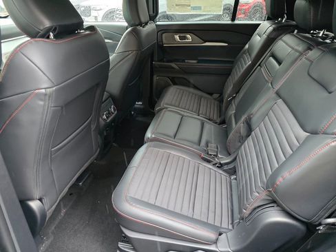 New 2026 Ford Explorer ST-Line w/ ST-Line Street Pack image 12