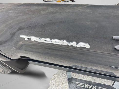 Used 2023 Toyota Tacoma TRD Sport AWD/4WD image 28