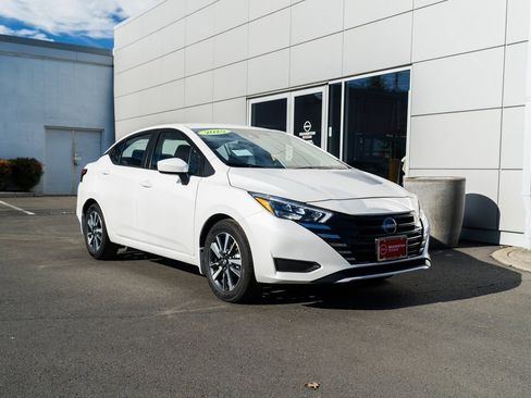 New 2025 Nissan Versa SV w/ Trunk Package image 25