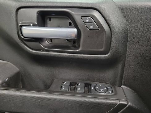 Used 2021 Chevrolet Silverado 1500 Custom AWD/4WD image 25