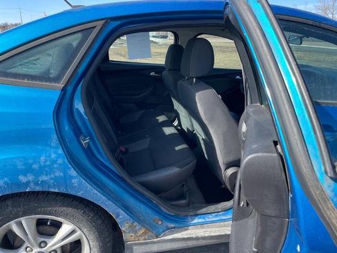 Used 2014 Ford Focus SE w/ SE Winter Package image 29