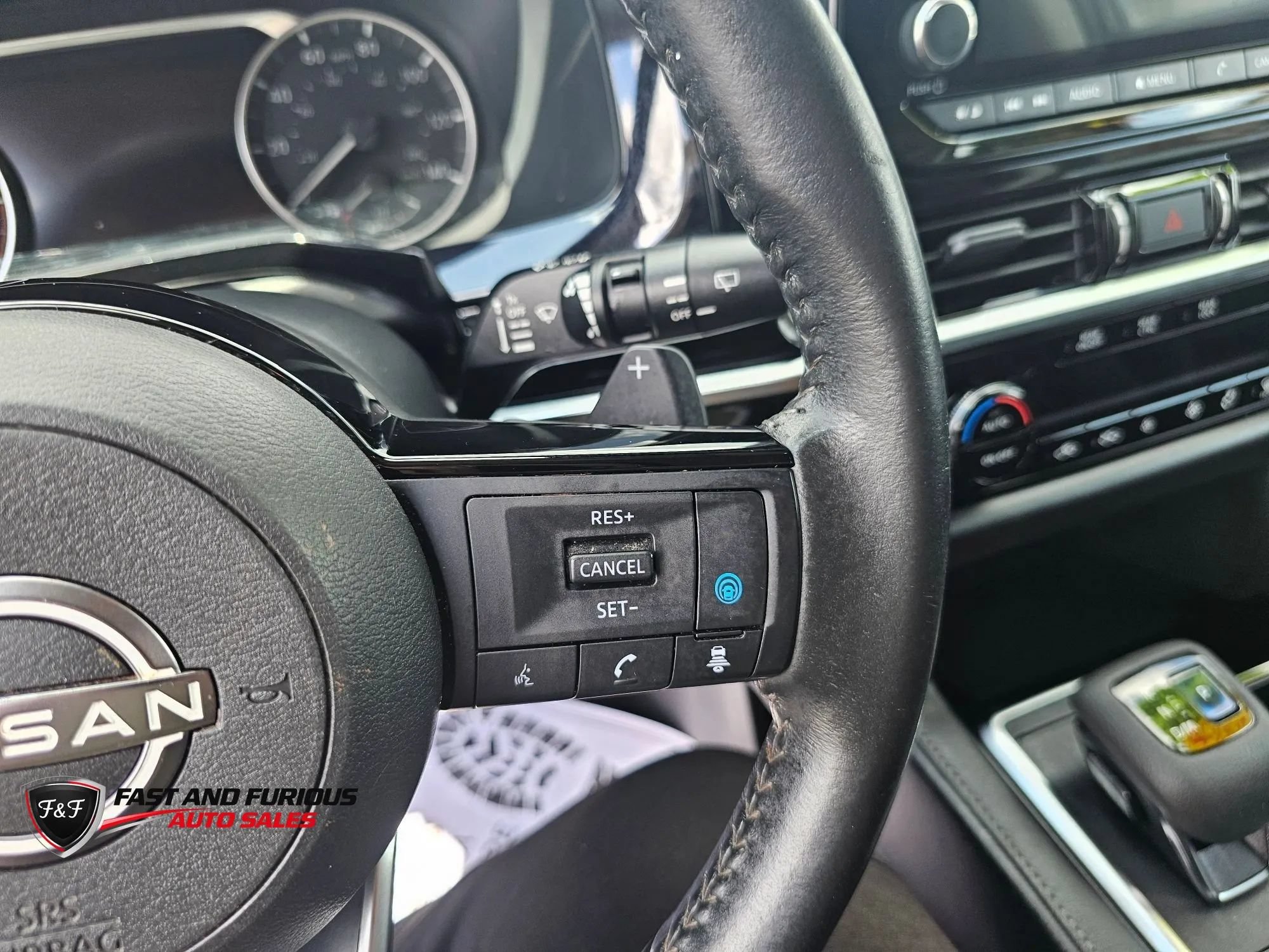 Used 2022 Nissan Pathfinder SV AWD/4WD image 20