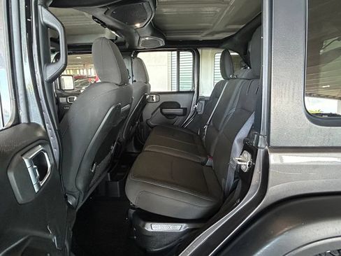 Used 2024 Jeep Wrangler Unlimited Rubicon 4xe AWD/4WD image 45