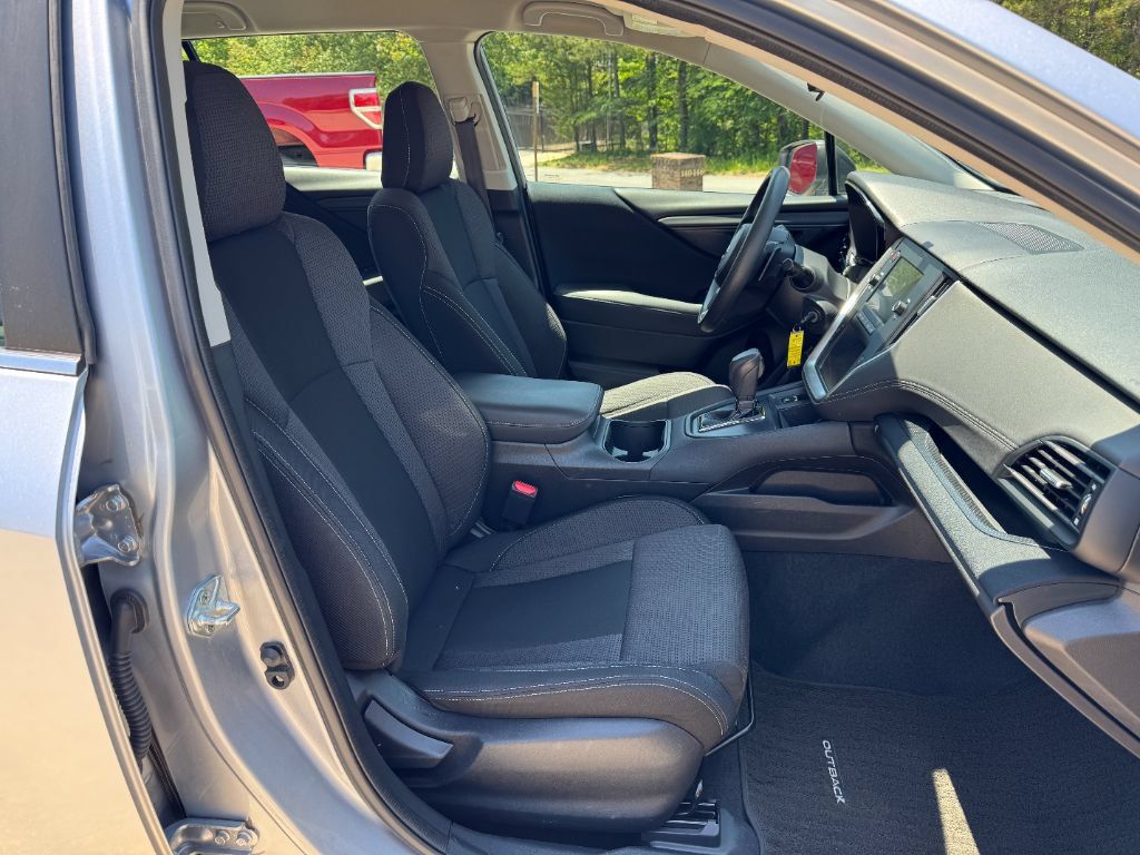 Used 2021 Subaru Outback AWD/4WD image 19